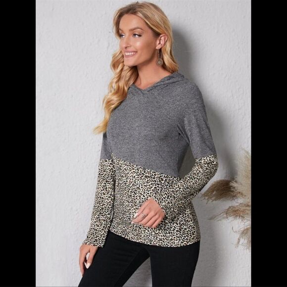 Gray & Leopard Print Hoodie - Picture 4 of 4